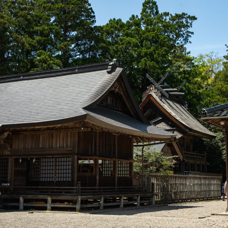 荒ぶる武勇の神、ここに鎮まる「須佐神社」